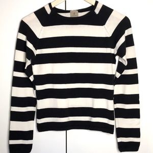 Long sleeve top black and white stripes